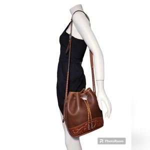 Brighton bucket woven weaved shoulder crossbody bag purse brown big heart